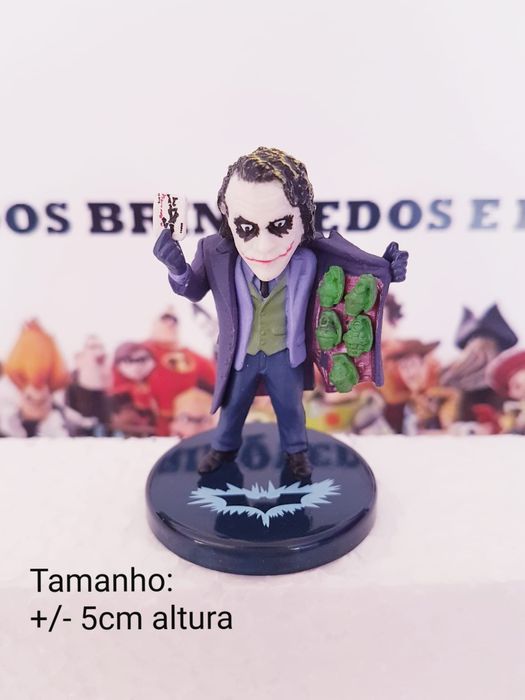 Joker 5-Piece Figure Set (Shipping Included)64284848144642122