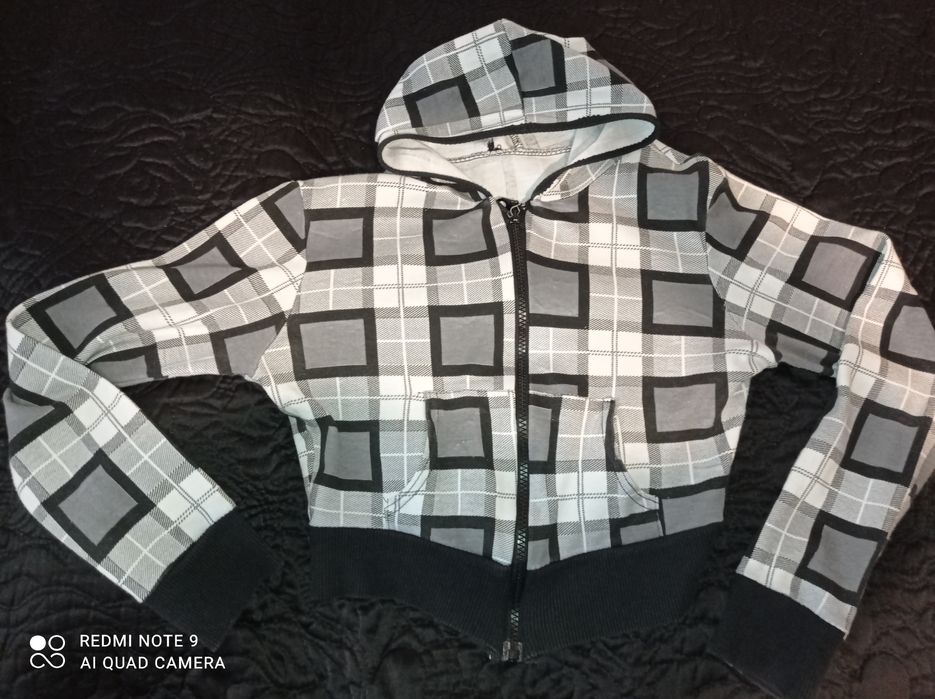 Bluza młodzieżowa krótka rozm. S