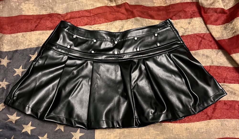 Спідниця шкіряна міні