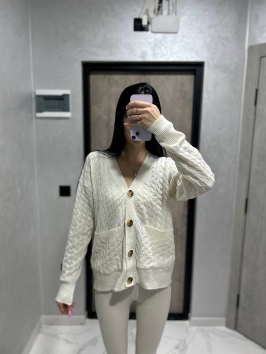 Білий кардиган PLT