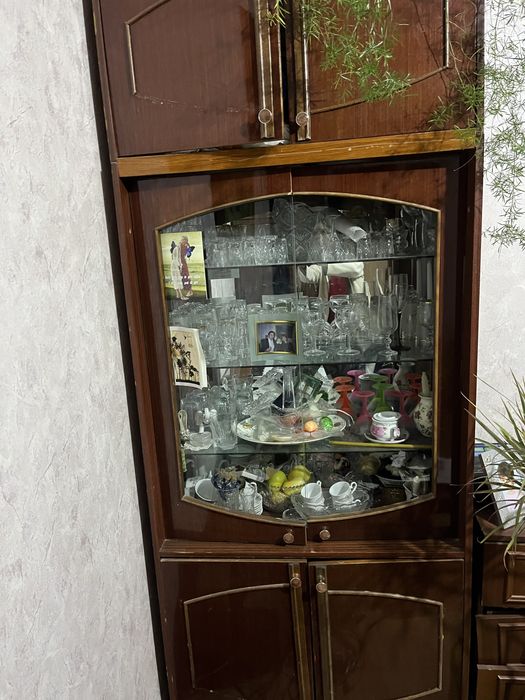 Шафа вітрина