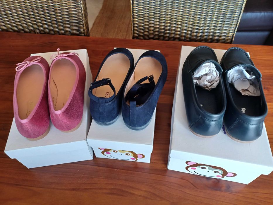 Sabrinas e mocassins novos menina