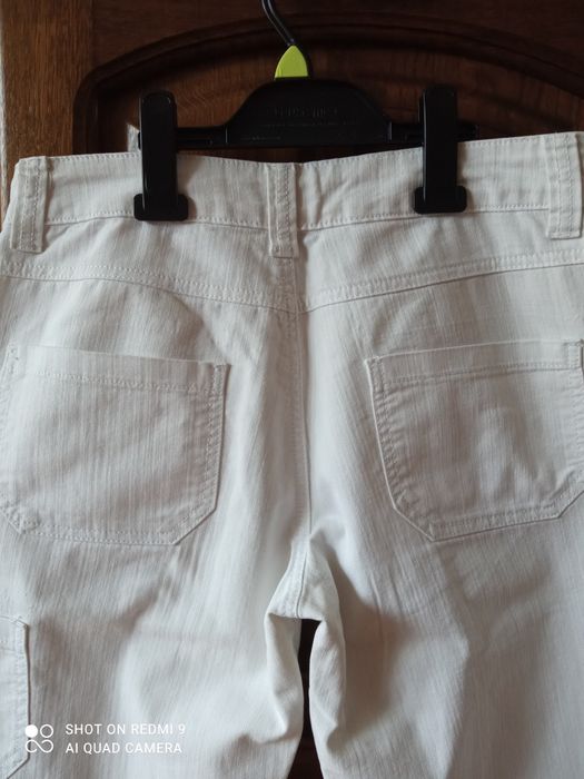 Spodenki jeansowe damskie za kolano M/L