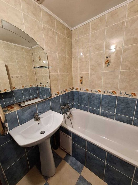 Продам 3 кімнатну квартиру по вул. Соборності (Доценка).єВідновлення.