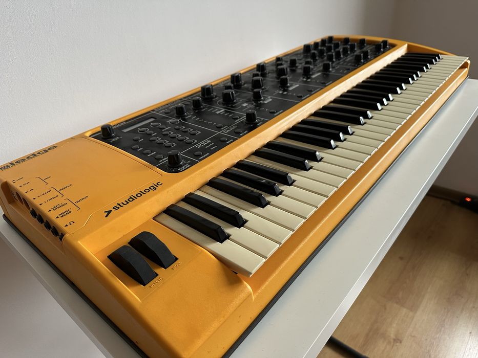 Studiologic Sledge VA Waldorf + torba Thomann stan bardzo dobry