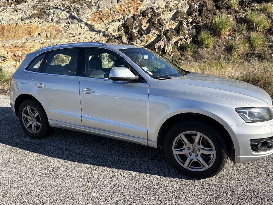 Audi Q5 S-Line 2010 com 240.000km
