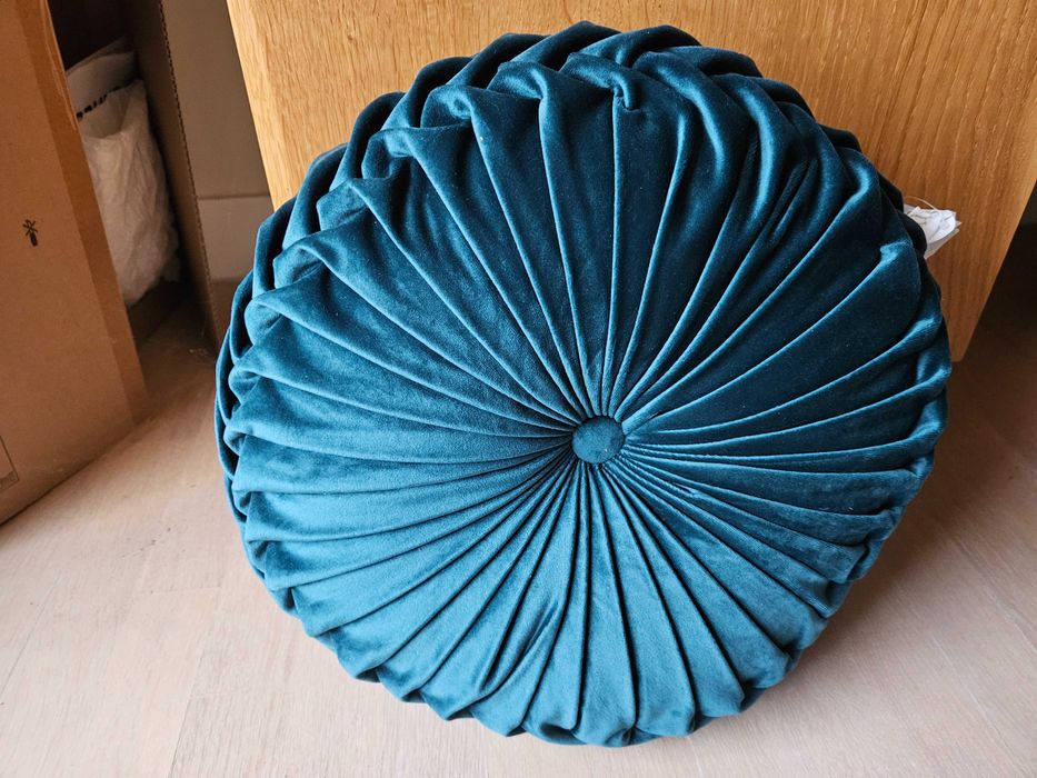 Poduszki dekoracyjne welurowe okrągłe