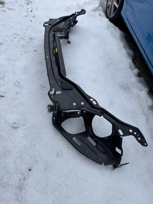 Pas przedni belka volvo xc60