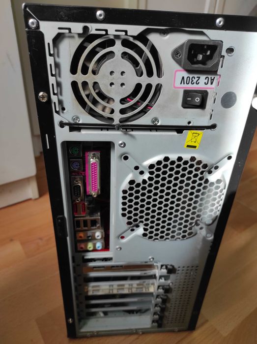 Komputer PC RAM - 3 GB ddr2 cpu - amd chipset amd płyta główna -amd