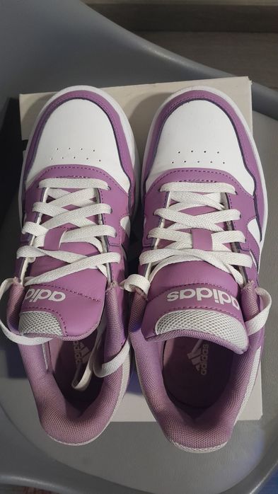 Кросівки жіночі  Adidas