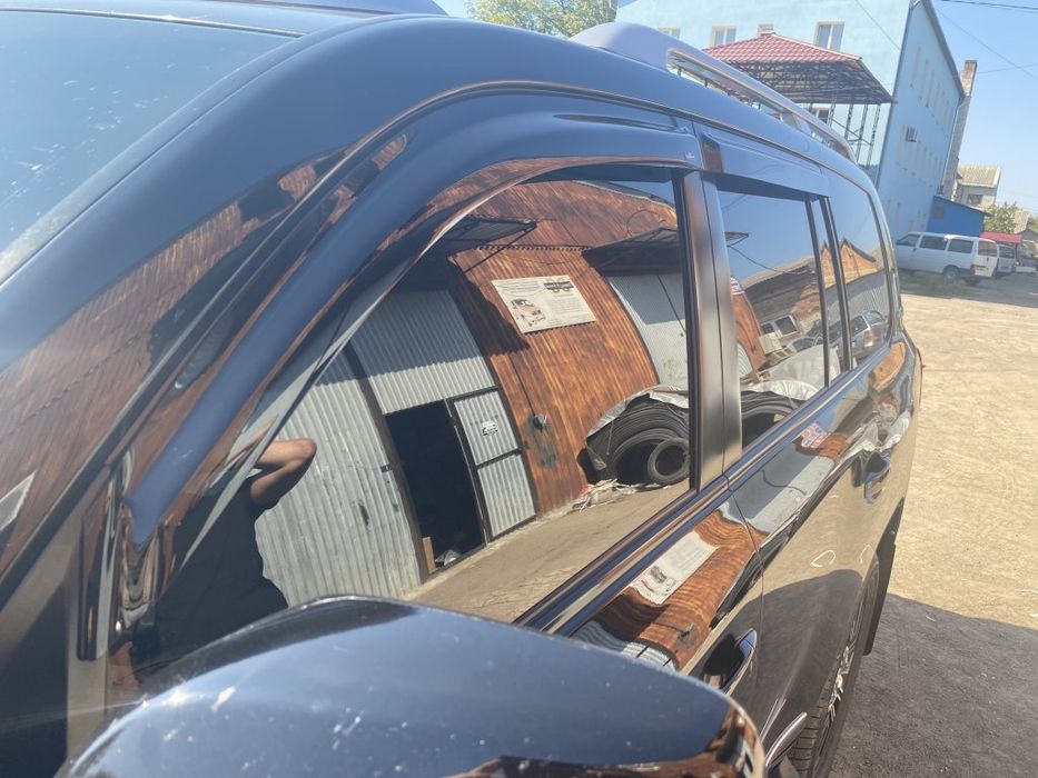 Toyota Land Cruiser 200 2007-2021 рр. Вітровики 8см (4 шт, HIC)