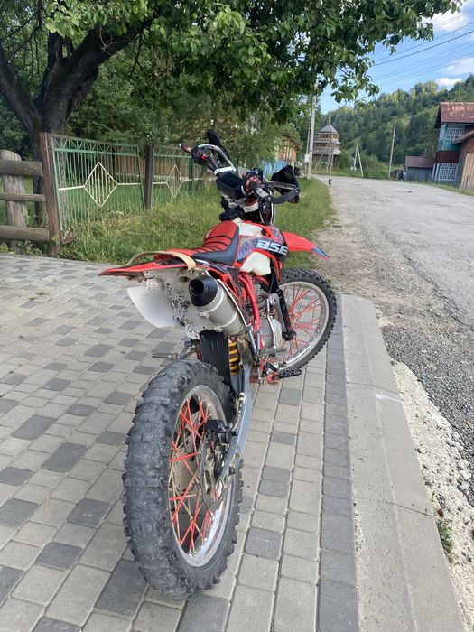 Продам мотоцикл Bse s2