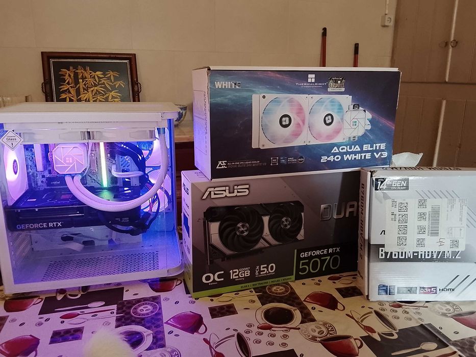 Poderoso pc gamer novo em caixa i5 13600kf /ASUS rtx5070 ddr5