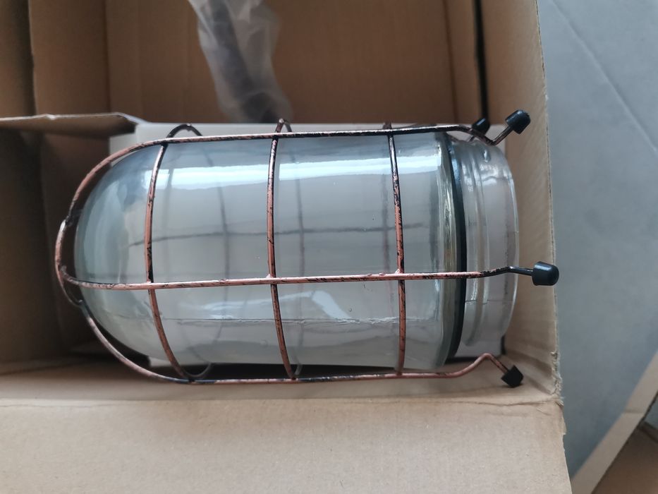 Candeeiro novo para exterior