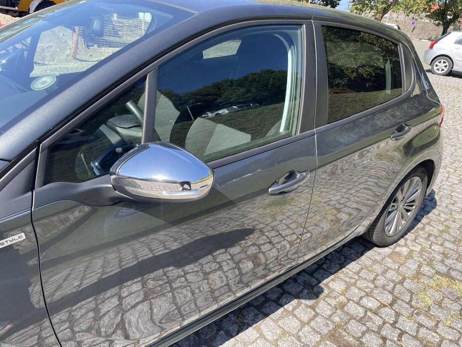 PEUGEOT 208 STYLE 1.2 82 CV | 2017 | APENAS 82.549 KM