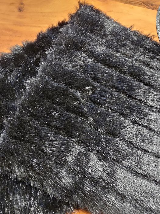 Materiał futerkowy  czarne