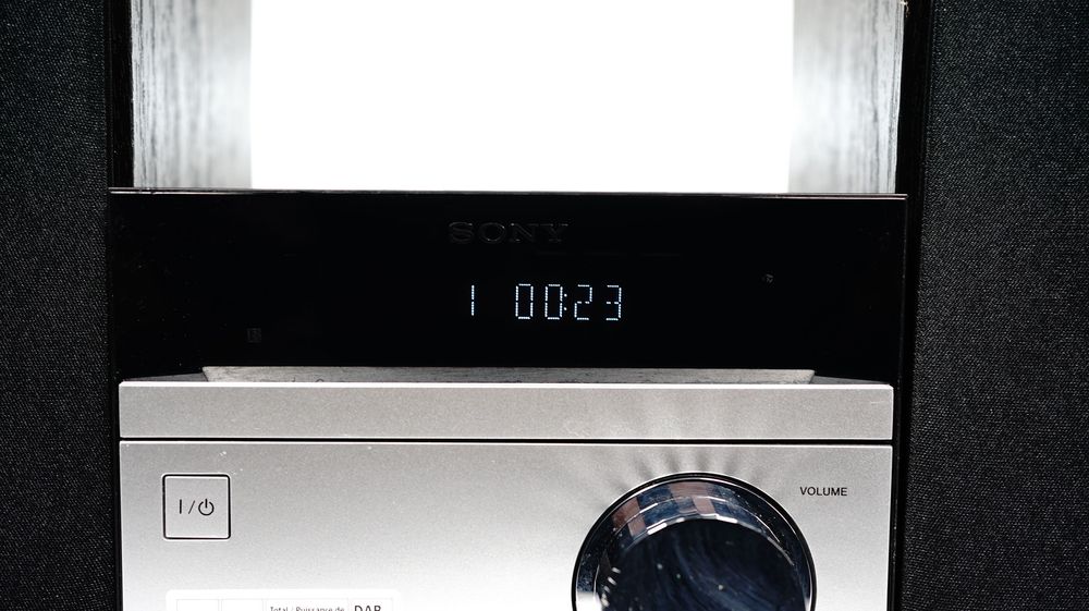 Mini wieża Hi-Fi SONY CMT-SBT20B Bluetooth Mp3 WMA USB CD CD-MP3 AUX