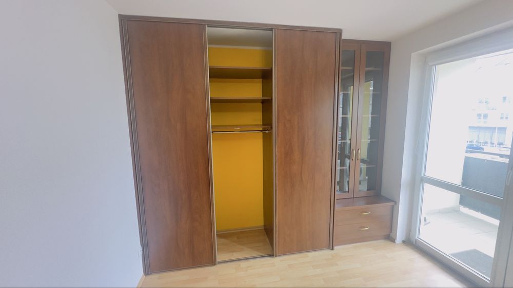 Duża szafa przesuwna z lustrem 295 cm x 250 cm  Komandor