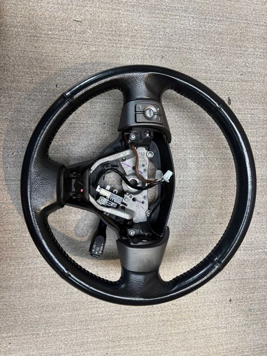kierownica toyota rav4
