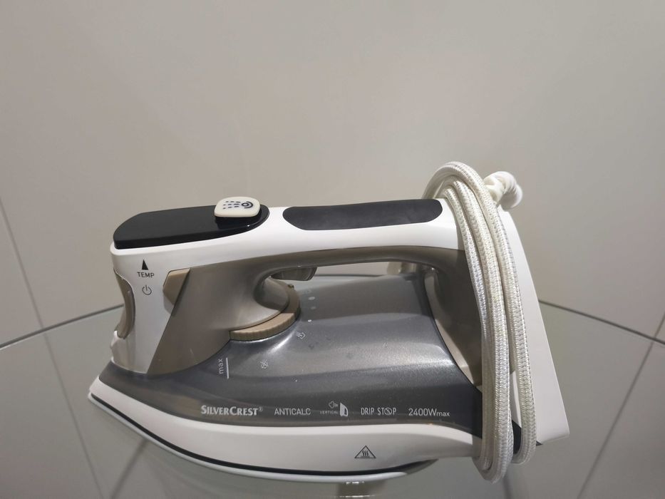 Ferro a vapor, base cerâmica *como NOVO*