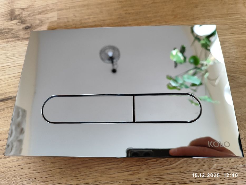 Przycisk spłukujący do WC Koło Slim 2 srebrny chrom