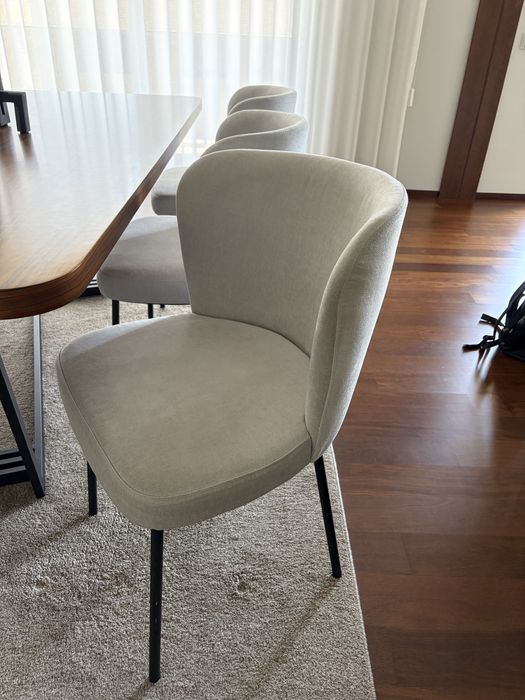 Vendo Mesa + Cadeiras sala Jantar Pau Ferro NOVA