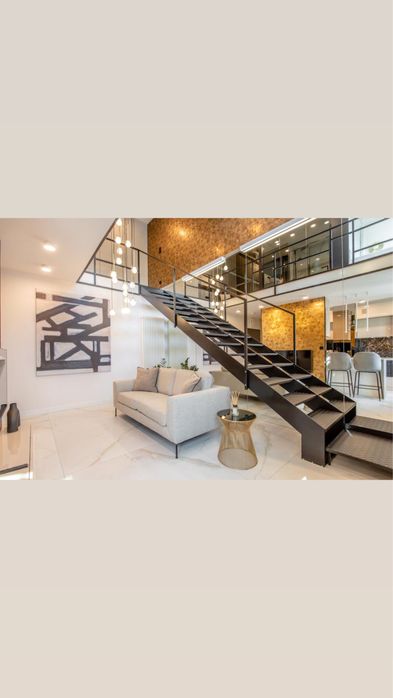 Romantyczny wieczór JACUZZI, rocznica ozdobiona pięknymi dekoracjami