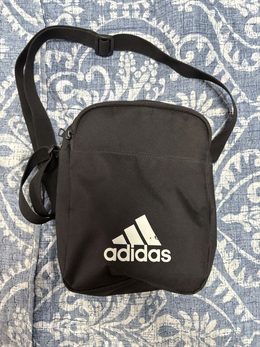 Продам барсетку ADIDAS оригінал