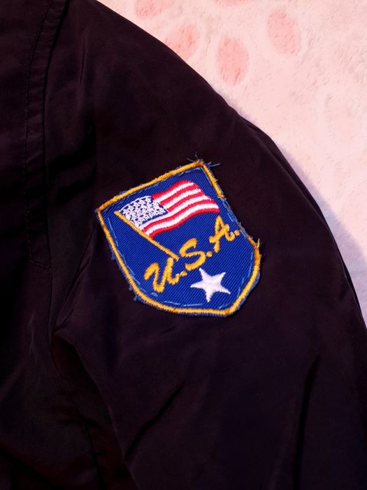 Kurtka bomberka czarna