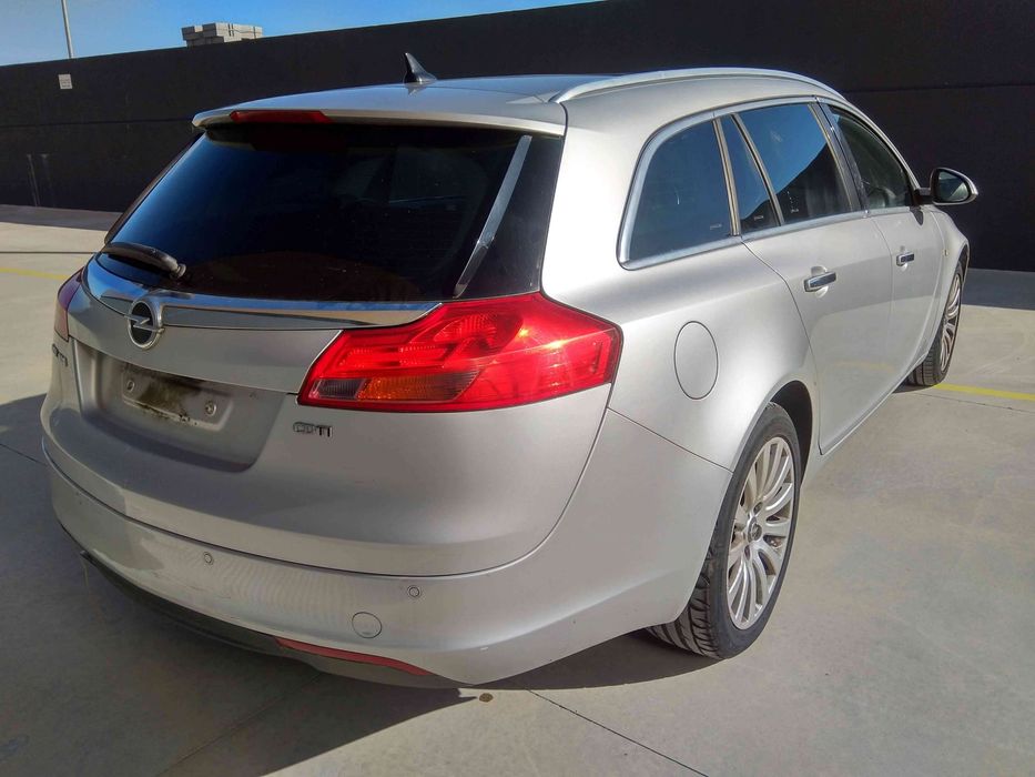 OPEL INSIGNIA A Sports Tourer - 2009 - Para Peças