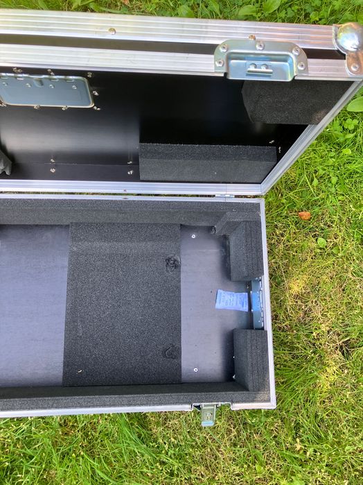 Flight Case Skrzynia Thon Kawai MP-7 / MP7SE – stan bdb – 500 zł.