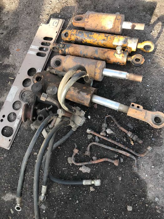 Гідроциліндри Погрузчик Балканкар Навантажувач UNC Balkancar