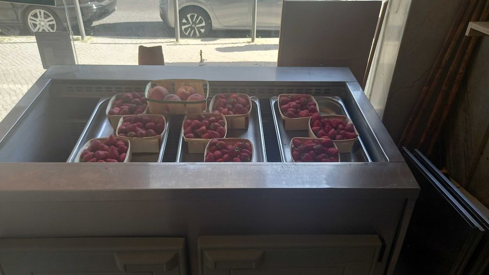 Bancada de frio profissional (refrigeração)