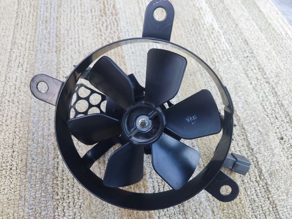 Вентилятор Suzuki Drz400