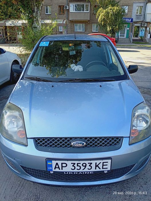 продати форд фієста 2006