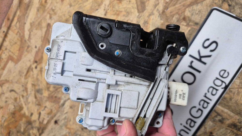 AUDI A4 B6-B7 8E/Seat/Skoda/Etc - Fechadura Trás Direita 8E0.839016AA