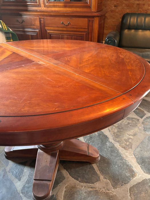 Conjunto madeira cerejeira louceiro, móvel TV, mesa e quatro cadeiras