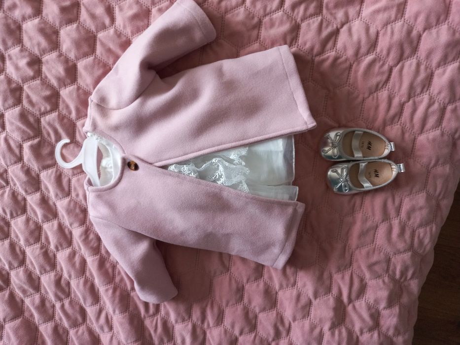 Ubranko na chrzest dla dziewczynki