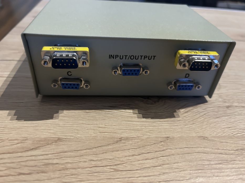 Retro przełączniki danych DATA SWITCH
