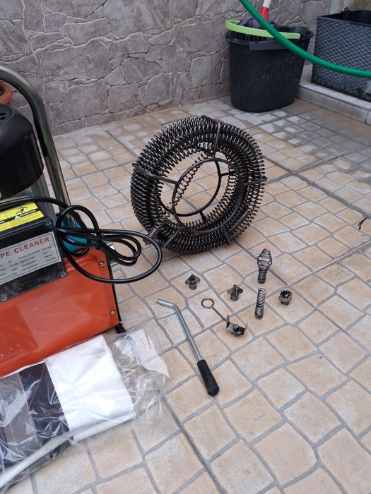 Maquina de limpeza e drenagem