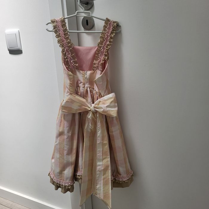 Lindo vestido 6/8 anos