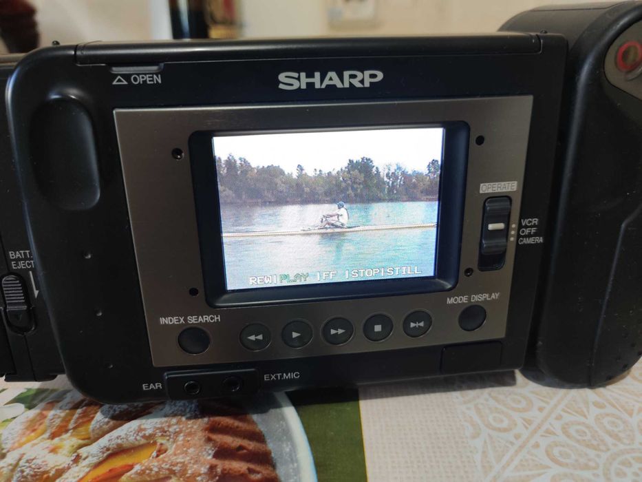 Sharp VL-E 30S відеокамера касетна