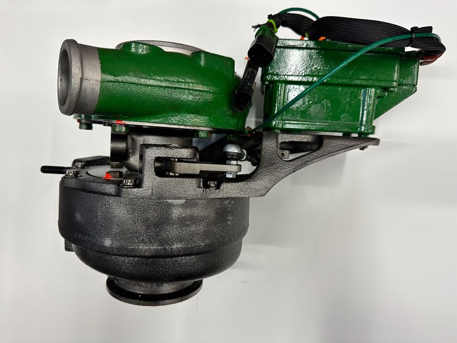 Turbosprężarka Nowa Chra John Deere Harvester 1070E,1110D,1070E,141