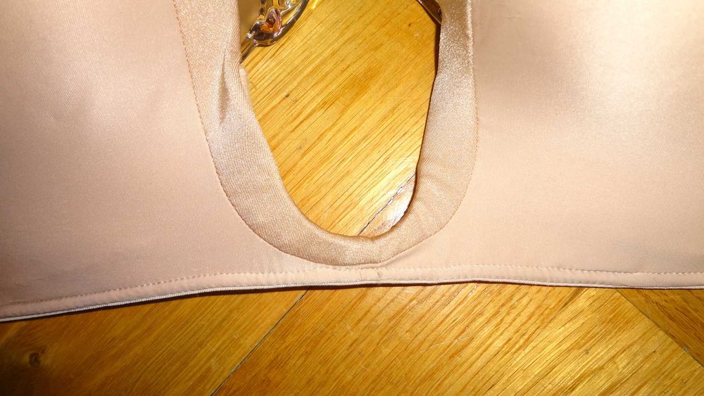 Biustonosz Wonderbra W00J5 r.85C nowy, cielisty