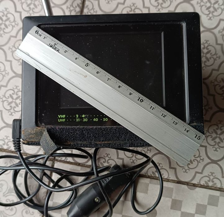 Телевізор міні для авто