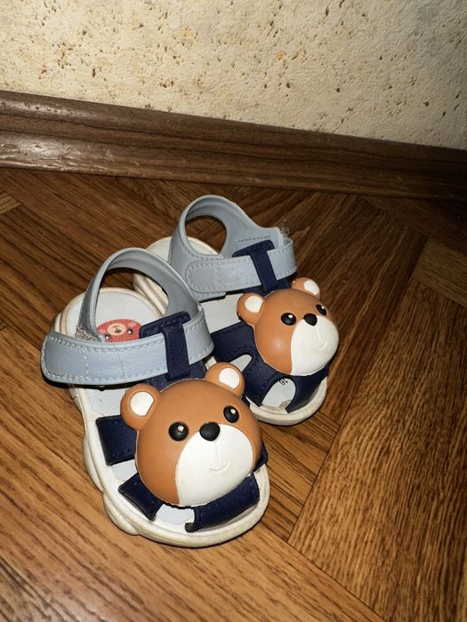 Дитячі босоніжки