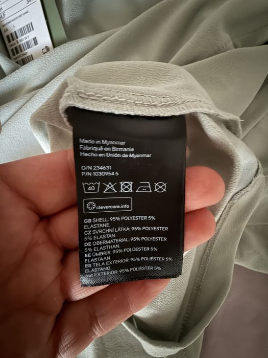 Футболка жіноча