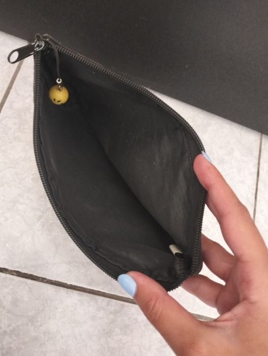 Estojo escolar com emoji