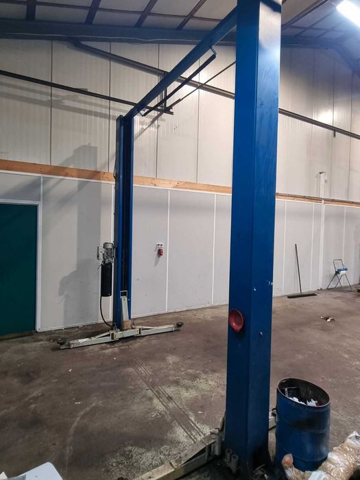 Podnośnik samochodowy 2 kolumnowy hydrauliczny