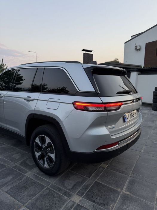 Автомобіль Grand Cherokee limited